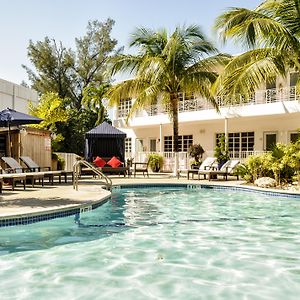 Tradewinds Apartment Hotel Miami Beach